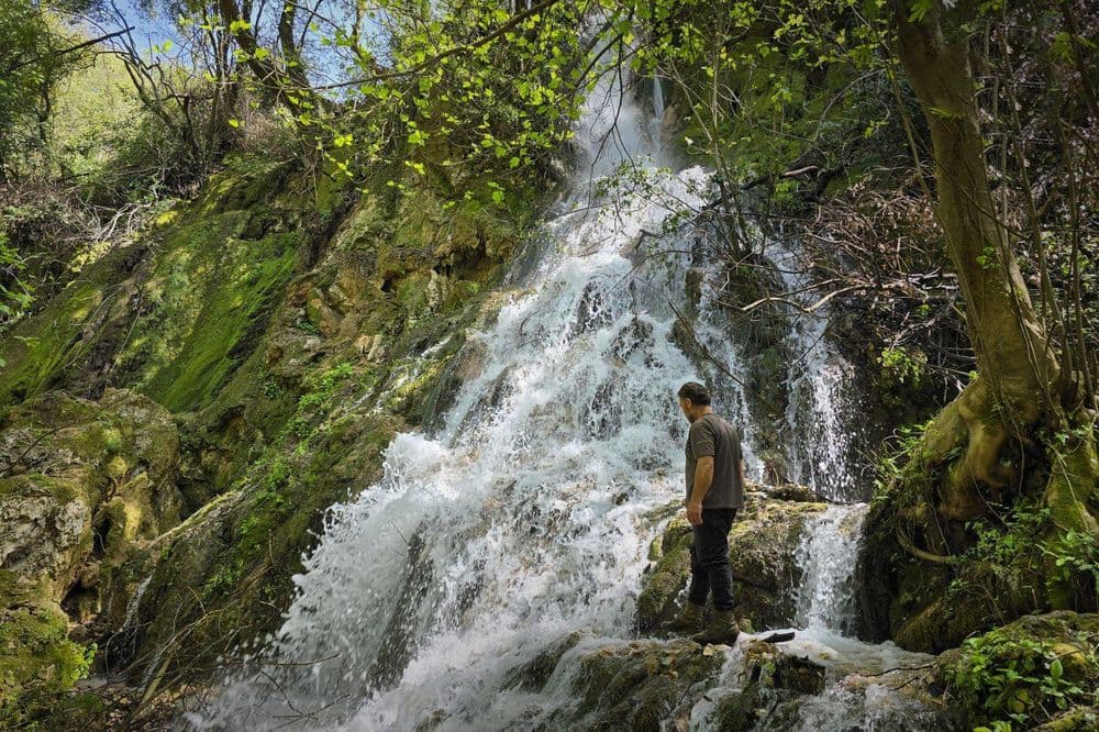 Hzeireen Waterfalls