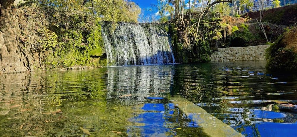 Wadi al-Mujawir Waterfall