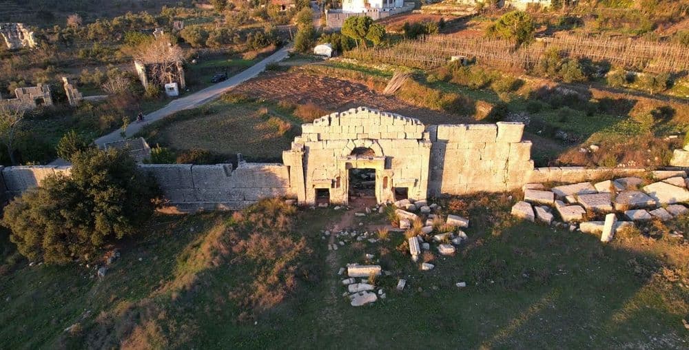 Hosn Suleiman Archaeological Site